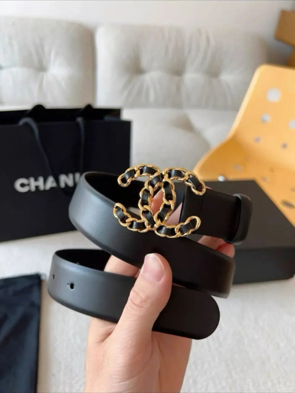 CHANEL Black Smooth Leather Interlocking CC Chain Inlay Buckle Belt